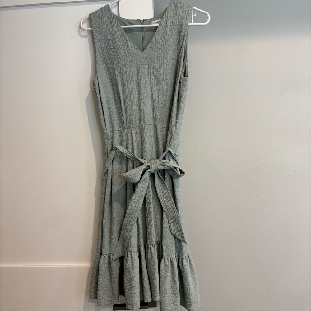 Elegant Sleeveless Green Dress